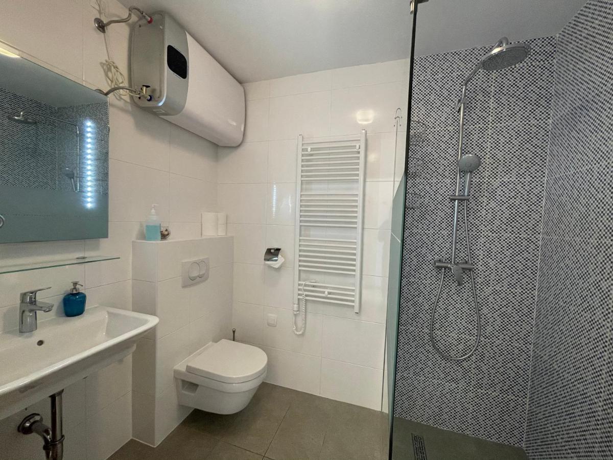 St. Nicholas Rooms Χβαρ Εξωτερικό φωτογραφία